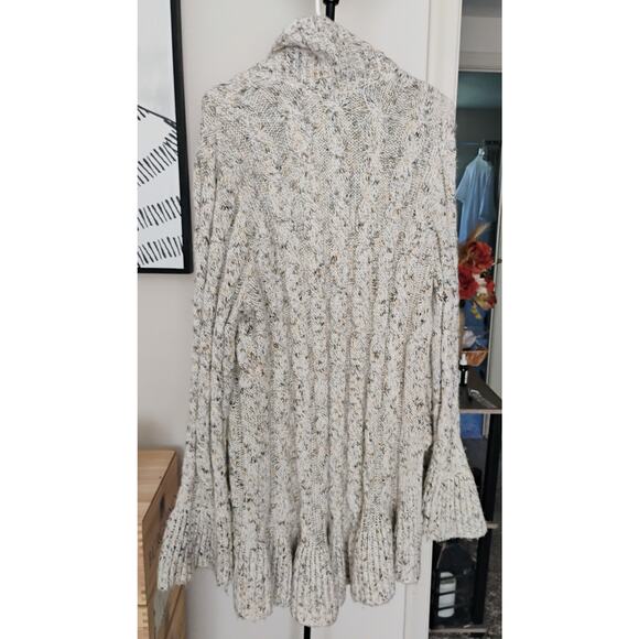 Apt. 9 XL Long Beige Cardigan Sweater. Ruffles. Bell Sleeve. Hippie. Boho. - Picture 12 of 16